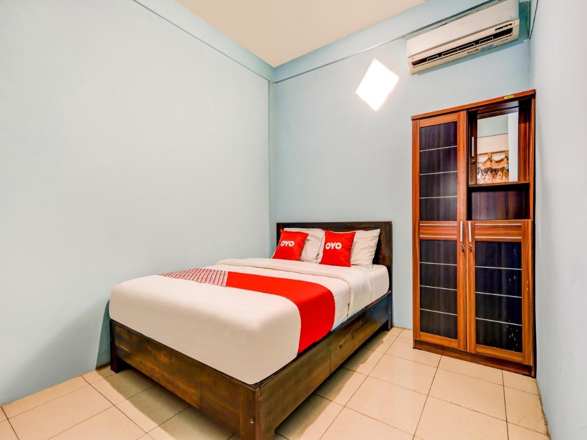 Oyo 90051 Guest House Parangtritis Esterno foto