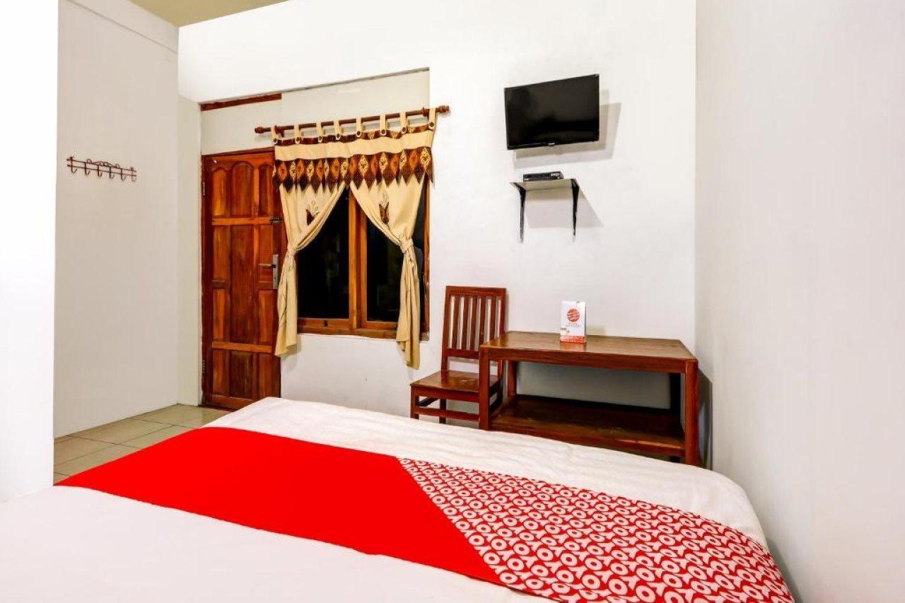 Oyo 90051 Guest House Parangtritis Esterno foto